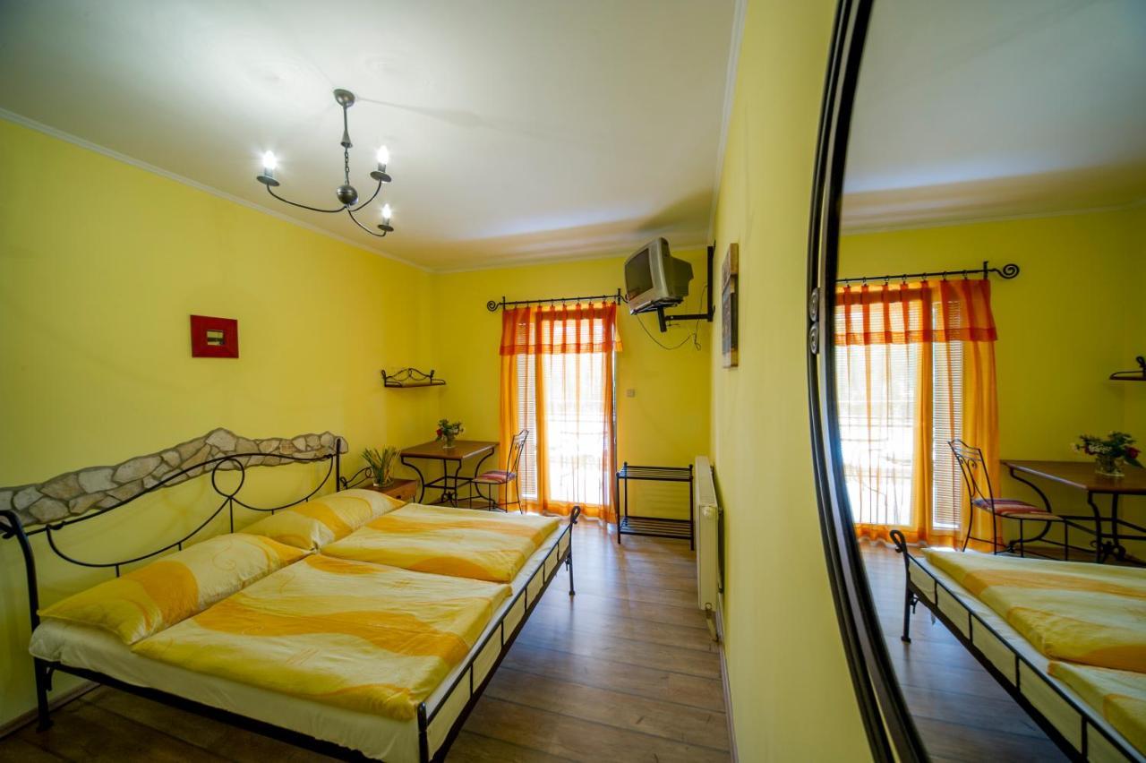 Penzion El Camino Štúrovo Kültér fotó
