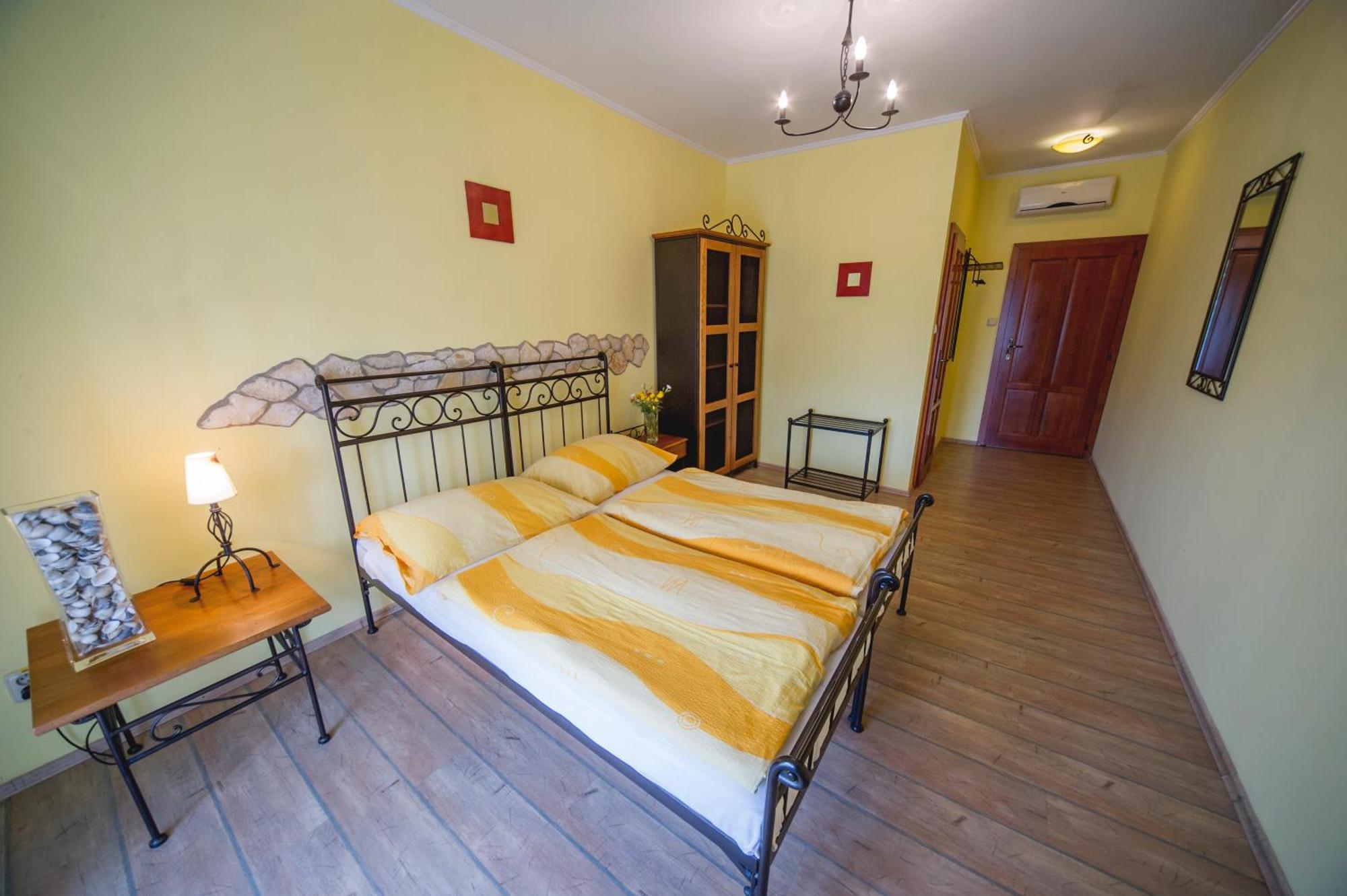 Penzion El Camino Štúrovo Kültér fotó